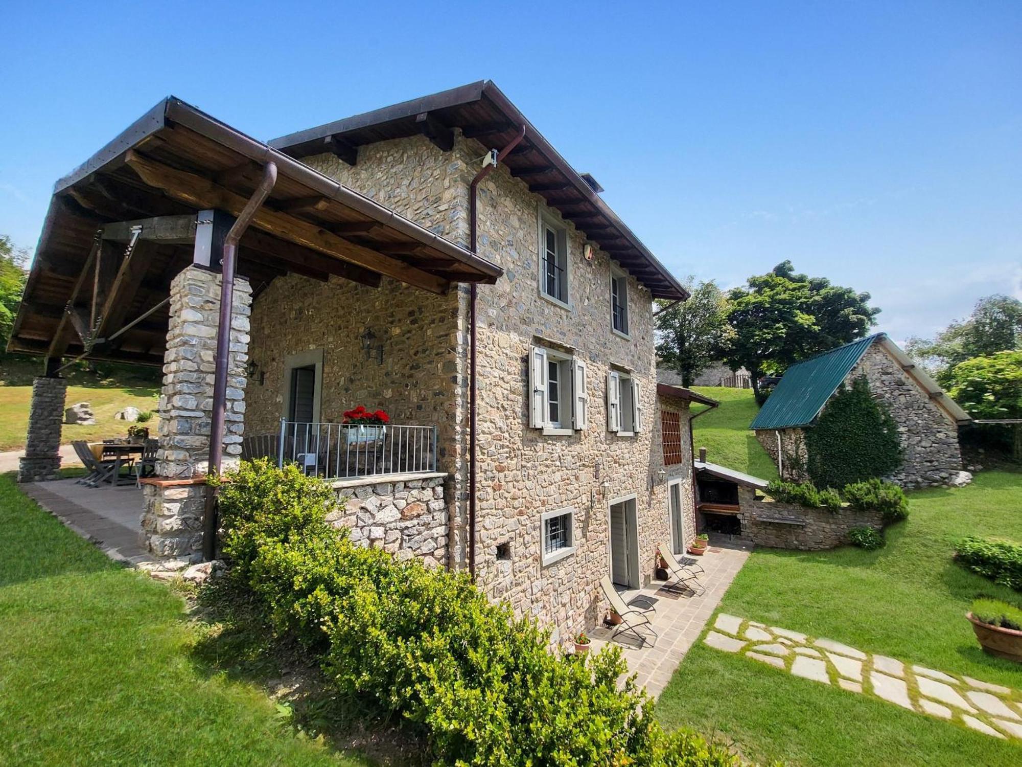 Il Pradicciolo Agriturismo Castelnuovo di Garfagnana Exterior photo